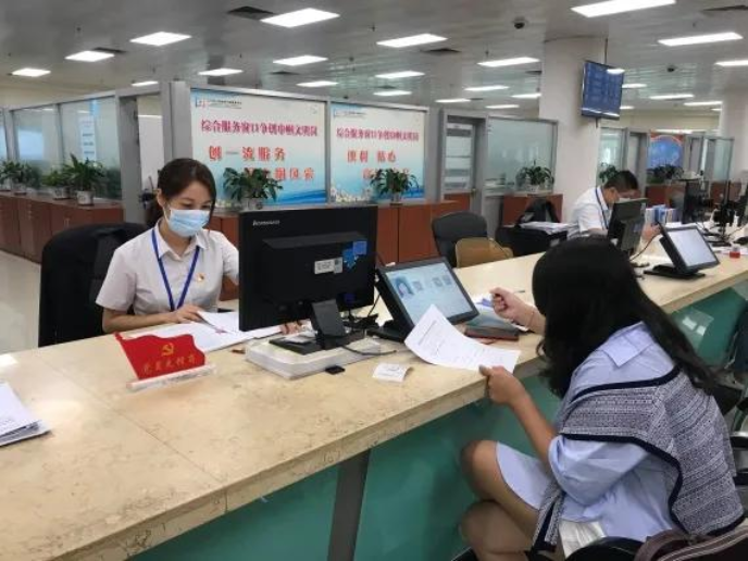 文明之花长开 精神之河长清——市十大正规买球app数据管理局精神文明建设永远在路上