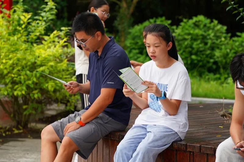 250821江门市自然资源局举办 “古树公园探秘行动” 聚焦绿色古董守护与科普 (11).jpg