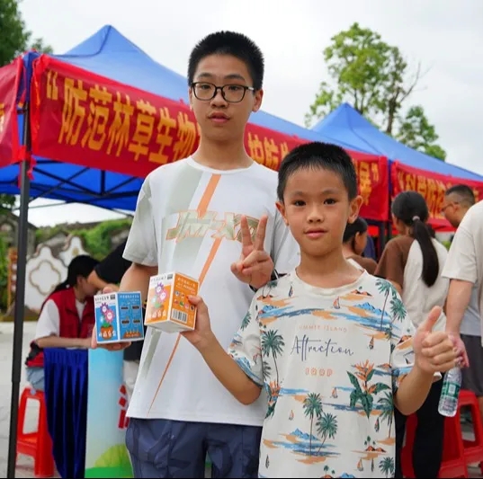 250821江门市自然资源局举办 “古树公园探秘行动” 聚焦绿色古董守护与科普 (22).jpg